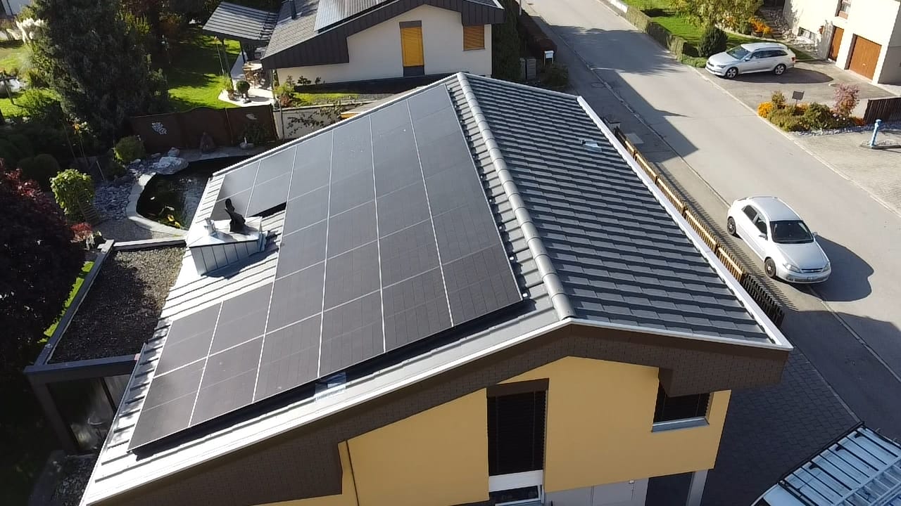 aufdach solar panels