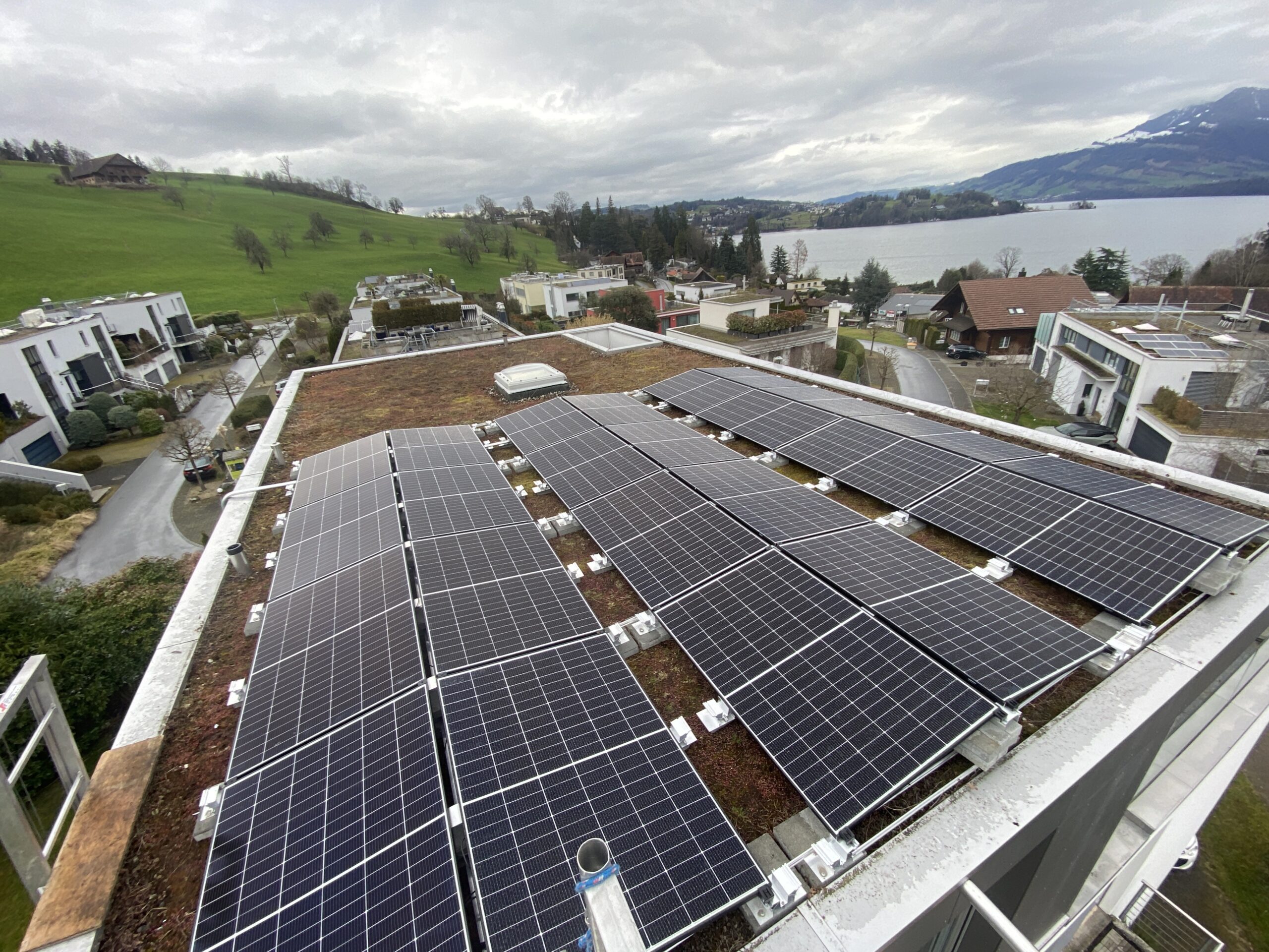 Solarprofi Sursee Solaranlage auf Einfamilienhaus