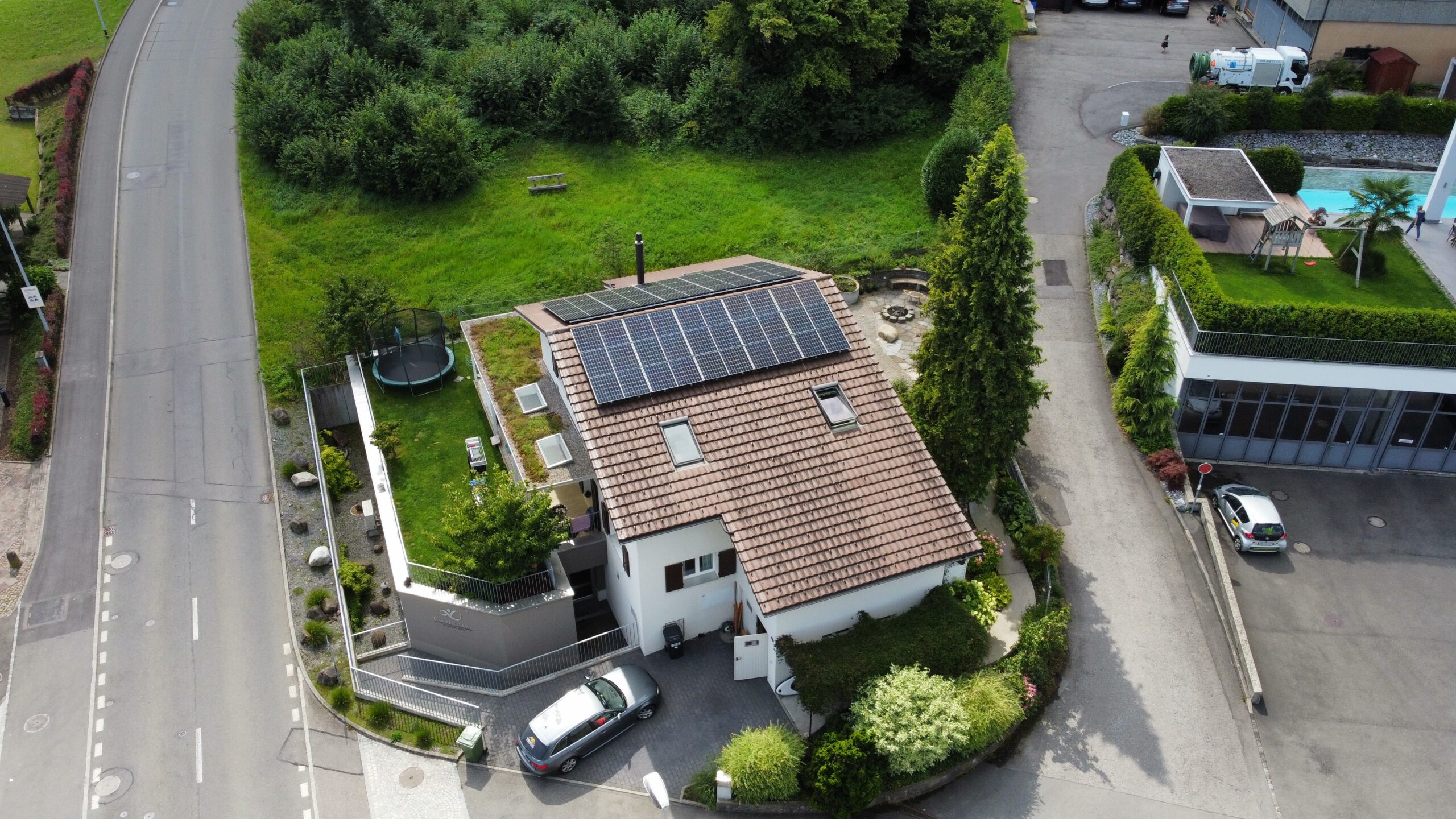 Horw Mayer Photovoltaikanlage mit Indachmodulen