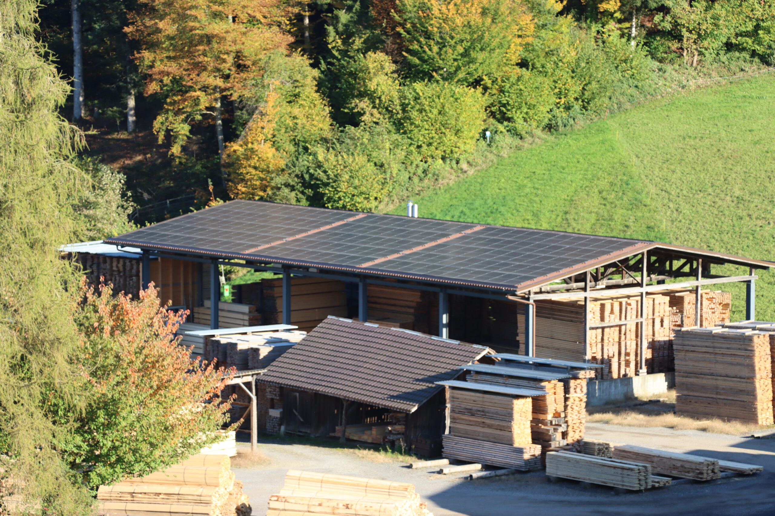Dachsarnierung mit Solar INDASOL Solar