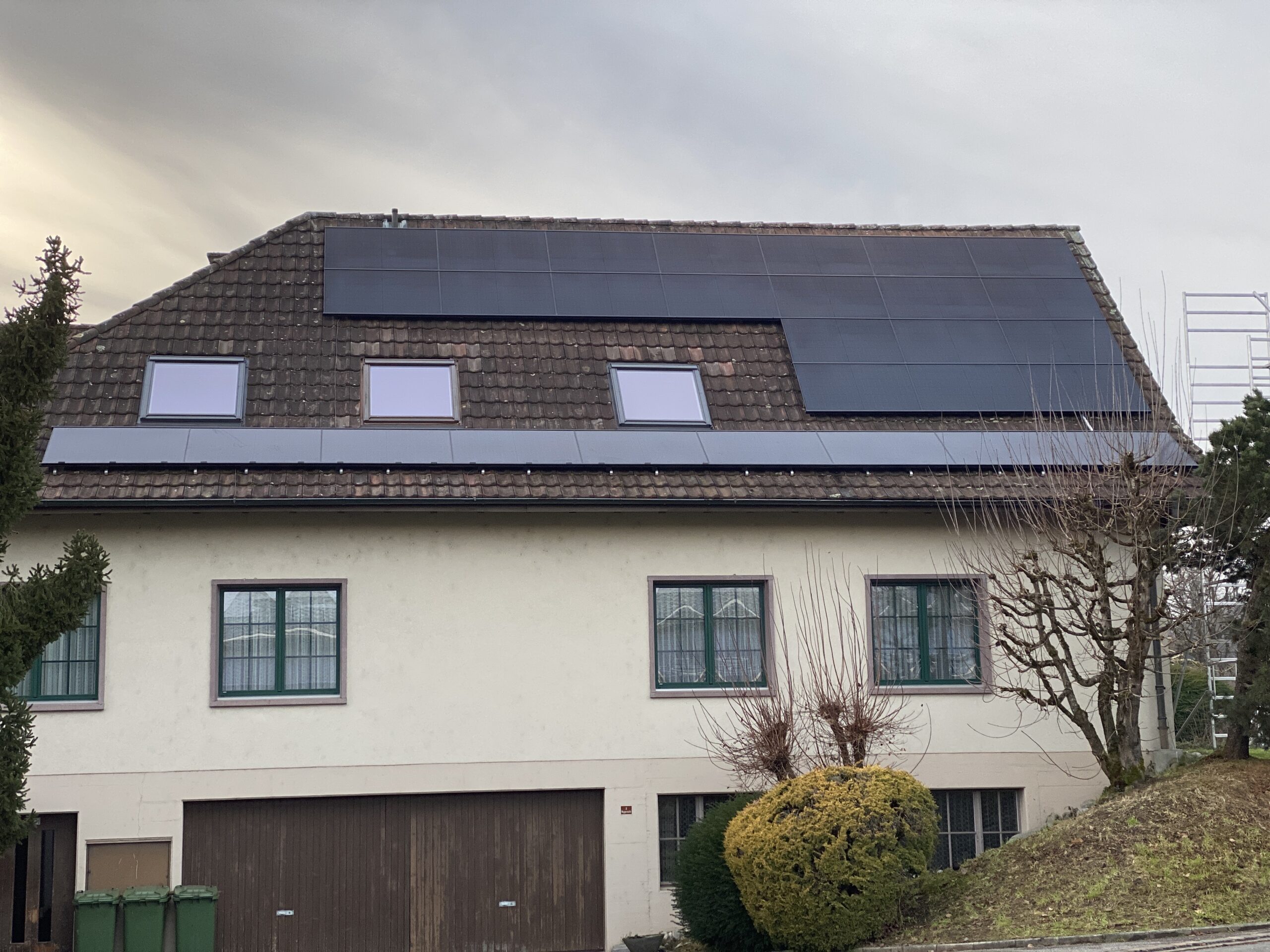 Lerchenhof Solar Aufdach Photovoltaik
