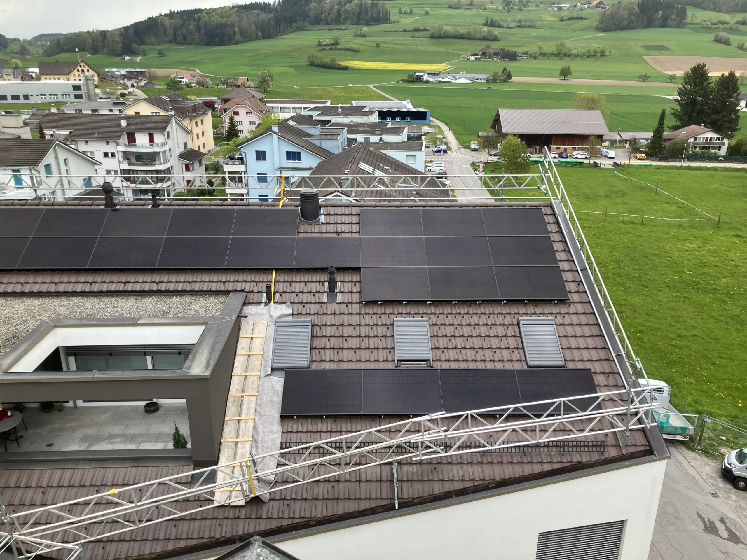 Solarprofi Oberkirch Aufdach Photovoltaik für Einfamilienhaus